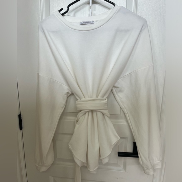 Zara lightweight sweatshirt with attached belt- wrap around-white-size M US - Picture 3 of 14